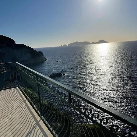 Apartament Magi - Il Tramonto Su Palmarola *